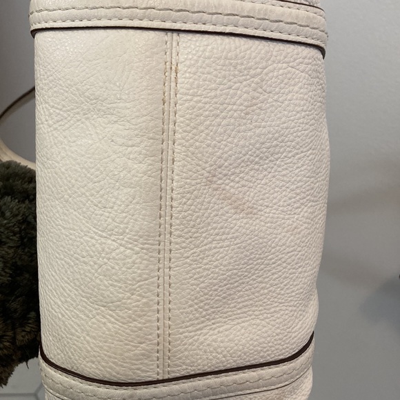 COACH Small Julia White Pebbled Leather 4C Logo Satchel - Picture 7 of 9